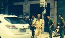 Nhóm thanh niên đất Cảng mang súng ngắn, lái ô tô đi… xin việc